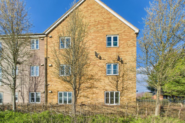 Lawford Bridge Close, Rugby