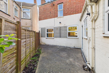 Winfield Street, Rugby