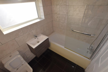 Beake Avenue, Whitmore Park, Coventry