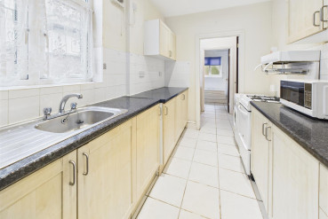 Kingsland Avenue, Chapelfields, Coventry