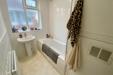 Arnold Avenue, Styvechale, Coventry