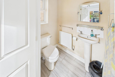 Alicia Close, Cawston, Rugby