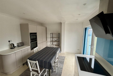 Lincroft Crescent, Chapelfields, Coventry