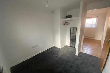 Follager Road, Rugby