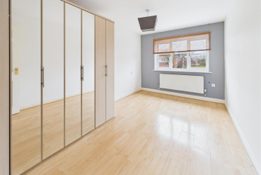 Alicia Close, Cawston, Rugby