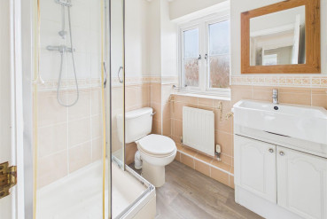 Alicia Close, Cawston, Rugby