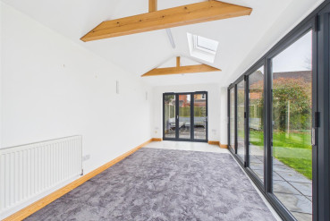 Alicia Close, Cawston, Rugby