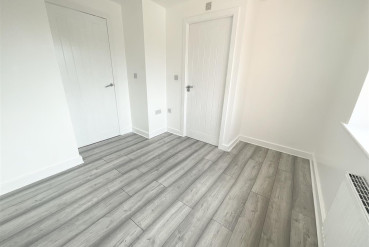 Raffles Place, Long Lawford