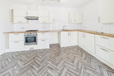 Charles Warren Close, Rugby