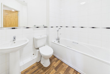 Charles Warren Close, Rugby