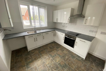 Stonebury Avenue, Eastern Green, Coventry