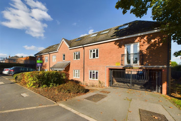 Lowry Mews Dillotford Avenue Styvechale Coventry