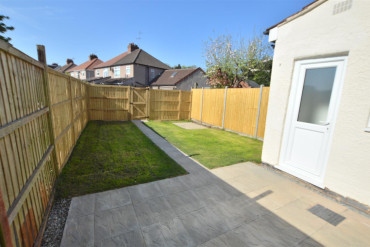 Kenpas Highway, Coventry