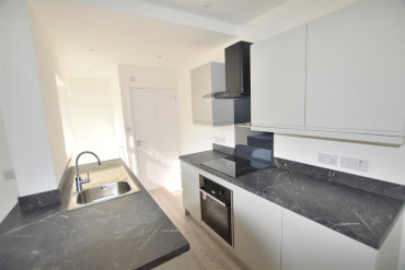 Kenpas Highway, Coventry