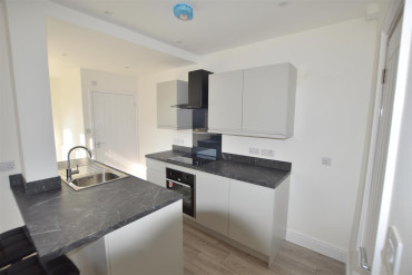 Kenpas Highway, Coventry