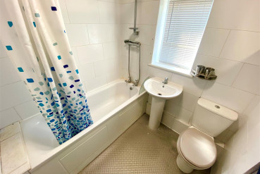 11 Glendower Avenue Whoberley Coventry
