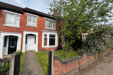 Queen Isabel`s Avenue, Cheylesmore, Coventry