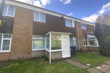 Giles Close, Stechford