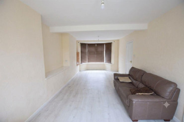 Pine Tree Avenue, Tile Hill, Coventry