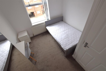 Quinton Parade, Cheylesmore, Coventry